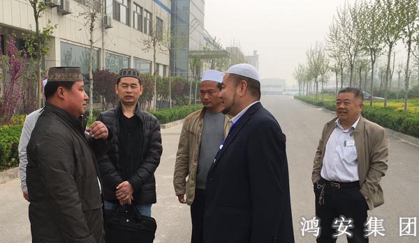浙江省伊斯蘭教協(xié)會馬會長來公司與山東省伊協(xié)駐廠阿訇交流 浙江省伊斯蘭教協(xié)會馬會長來公司與山東省伊協(xié)駐廠阿訇交流