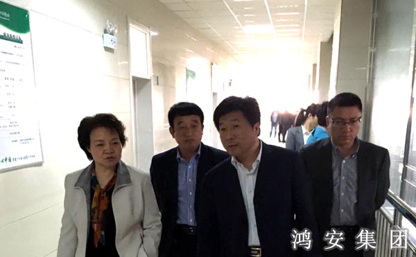 東營(yíng)市畜牧局領(lǐng)導(dǎo)來公司參觀 東營(yíng)市畜牧局領(lǐng)導(dǎo)來公司參觀